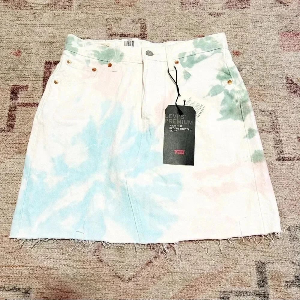 NWT Levi's High-Rise Deconstructed Tie Dye Jean Skirt in White size 28/6 - Picture 10 of 15